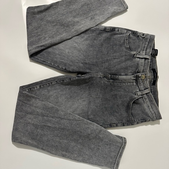 J Brand Women's Straight Leg Jeans in Charcoal - Picture 1 of 4
